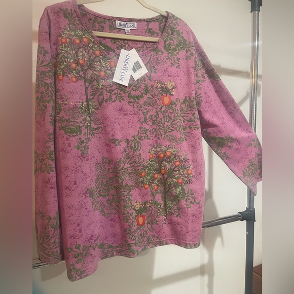 🍎NEW Liberty Lane Long Sleeve Quality Women’s Wear Soft Cotton Blend Apples 🍎 - Picture 3 of 10